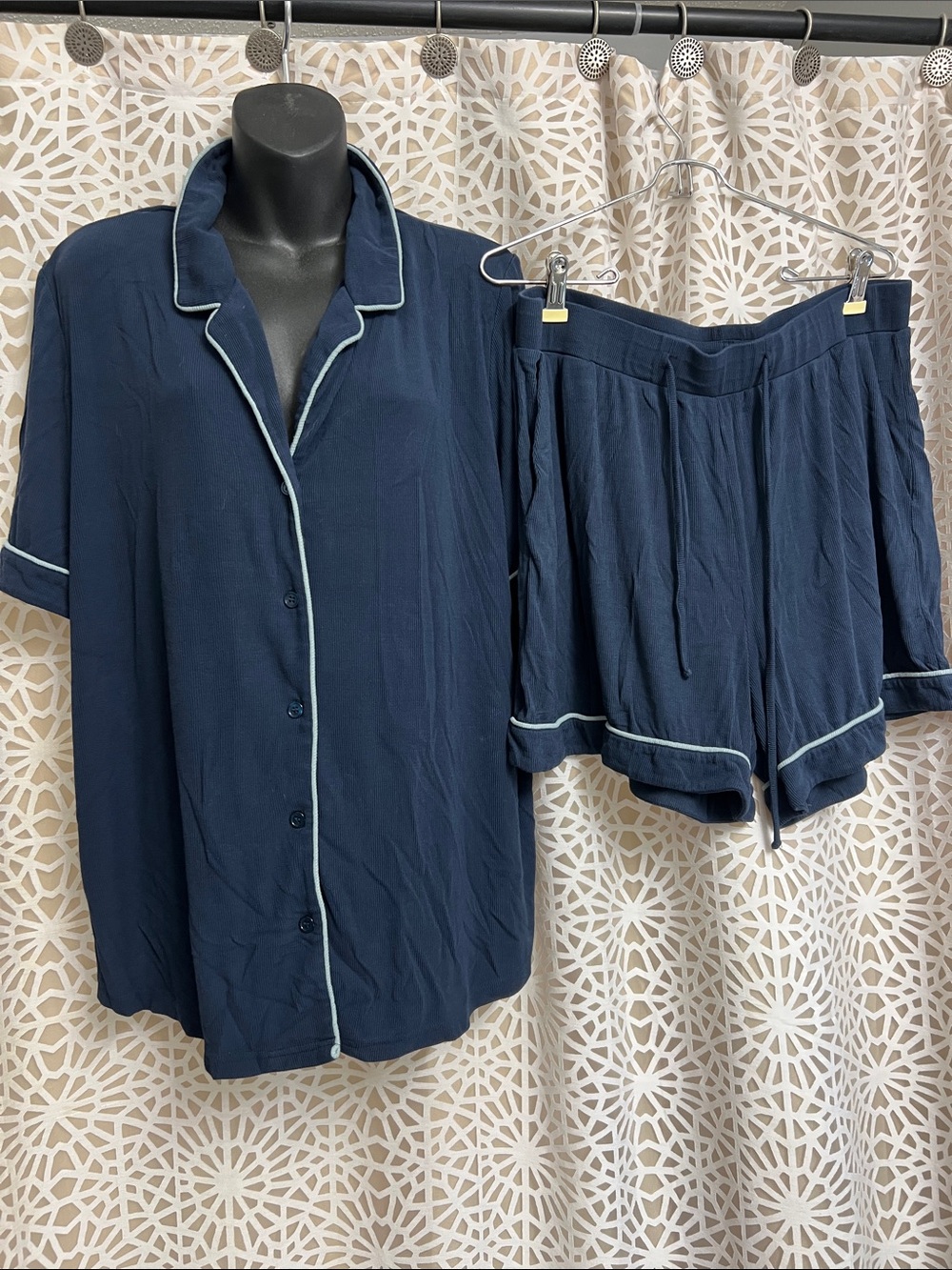 Cozy Earth Navy Short Sleeve Button Pajama Set with Contrast Piping Size XL